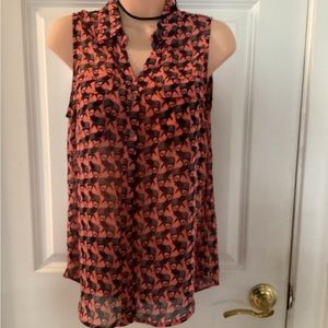 Gap Sleeveles button down top Size Small🐘🐘